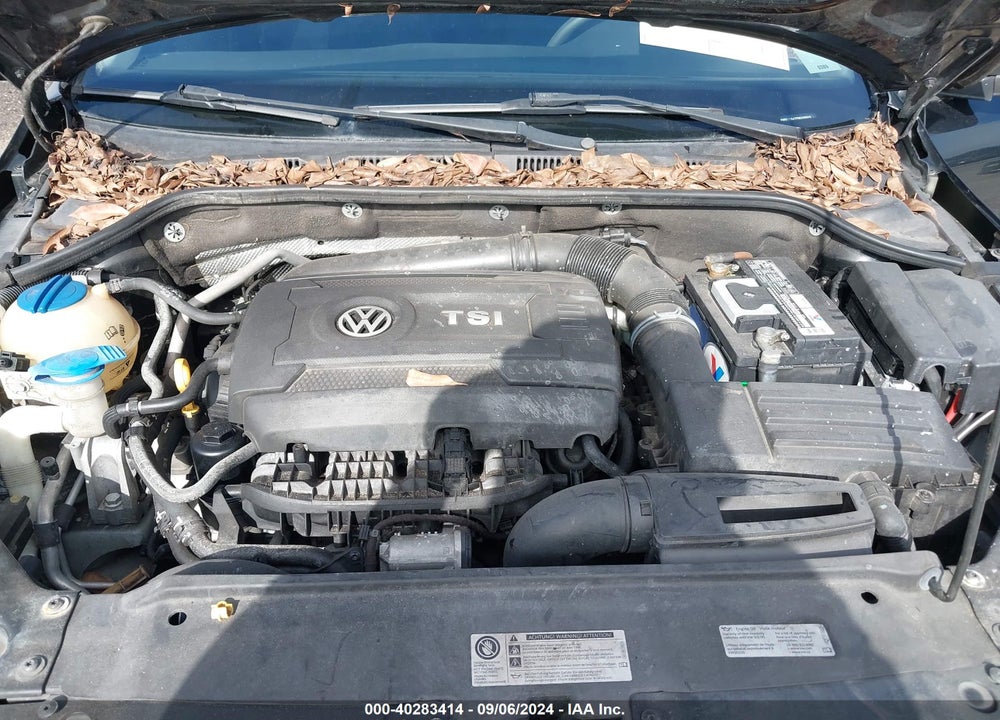 2015 VOLKSWAGEN JETTA 1.8T SE VIN: 3VWD17AJ7FM240843