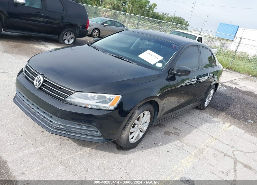 2015 VOLKSWAGEN JETTA 1.8T SE VIN: 3VWD17AJ7FM240843