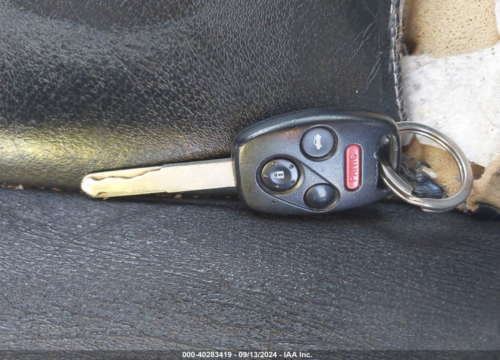 2005 HONDA ACCORD 3.0 EX VIN: 1HGCM66595A077122