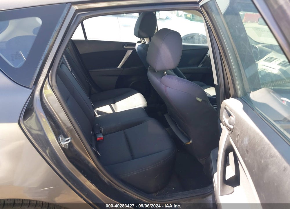 2010 MAZDA 3 S SPORT VIN: JM1BL1H53A1157197