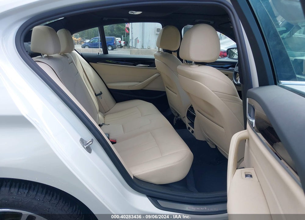 2017 BMW 530I XDRIVE VIN: WBAJA7C30HWA70638