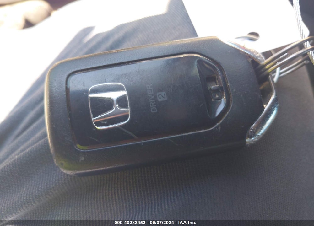 2015 HONDA ACCORD EX-L VIN: 1HGCR2F81FA123239