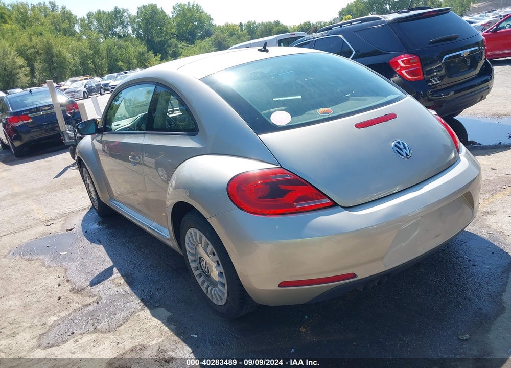 2013 VOLKSWAGEN BEETLE 2.5L VIN: 3VWJX7AT1DM679522