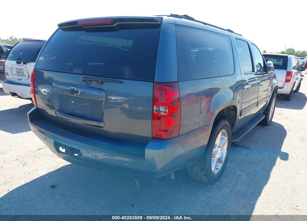 2010 CHEVROLET SUBURBAN 1500 LT1 VIN: 1GNUCJE00AR174307