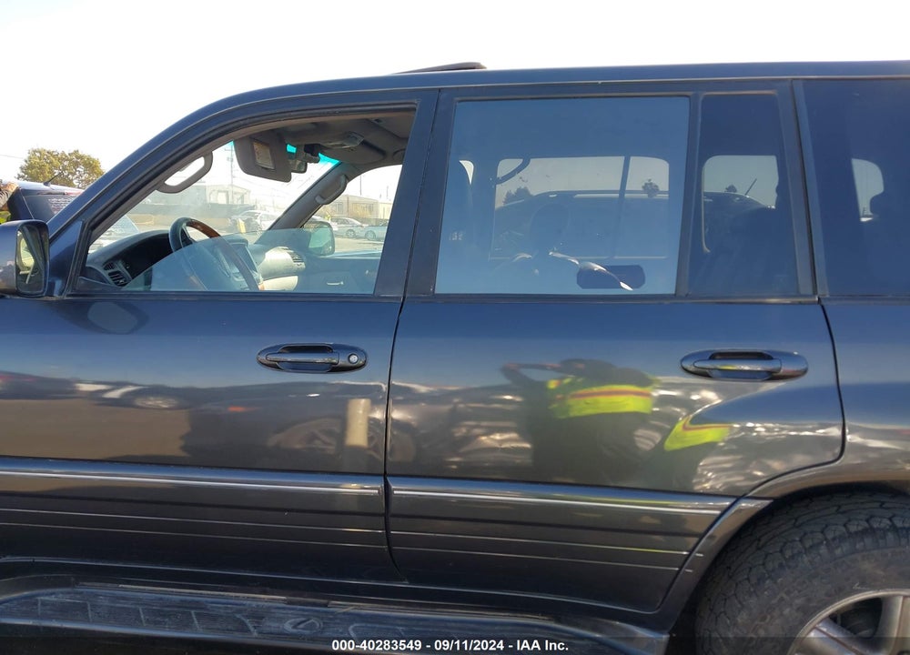 2006 LEXUS LX 470 VIN: JTJHT00W764011929