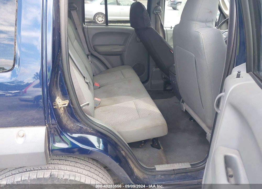 2006 JEEP LIBERTY RENEGADE VIN: 1J4GL38K66W117322
