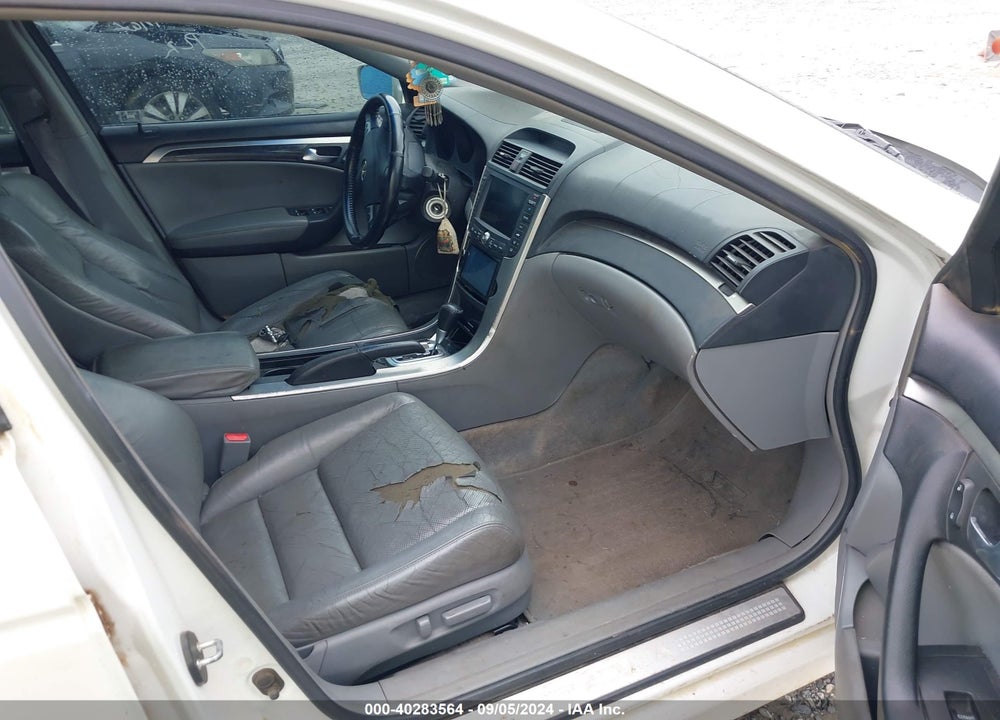 2005 ACURA TL VIN: 19UUA66205A052841
