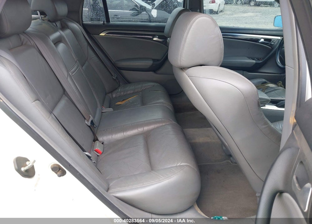 2005 ACURA TL VIN: 19UUA66205A052841