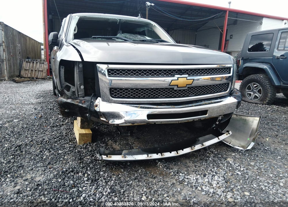 2013 CHEVROLET SILVERADO 1500 LT VIN: 1GCRKSEA2DZ313342