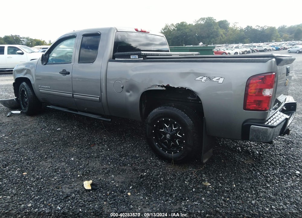 2013 CHEVROLET SILVERADO 1500 LT VIN: 1GCRKSEA2DZ313342