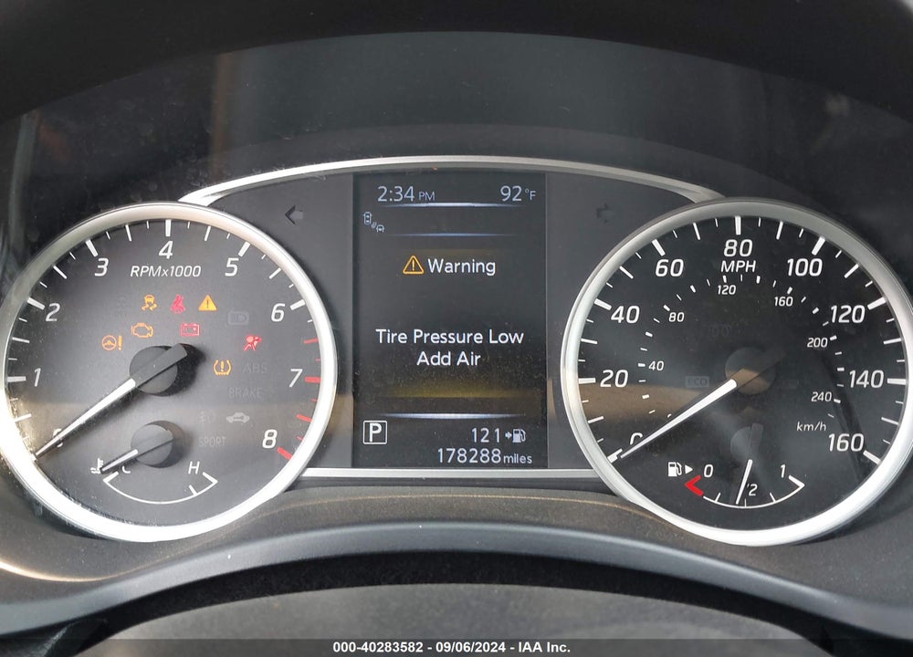 2016 NISSAN SENTRA SR VIN: 3N1AB7AP4GY318225