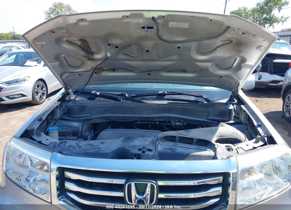 2014 HONDA PILOT EX-L VIN: 5FNYF3H51EB027428