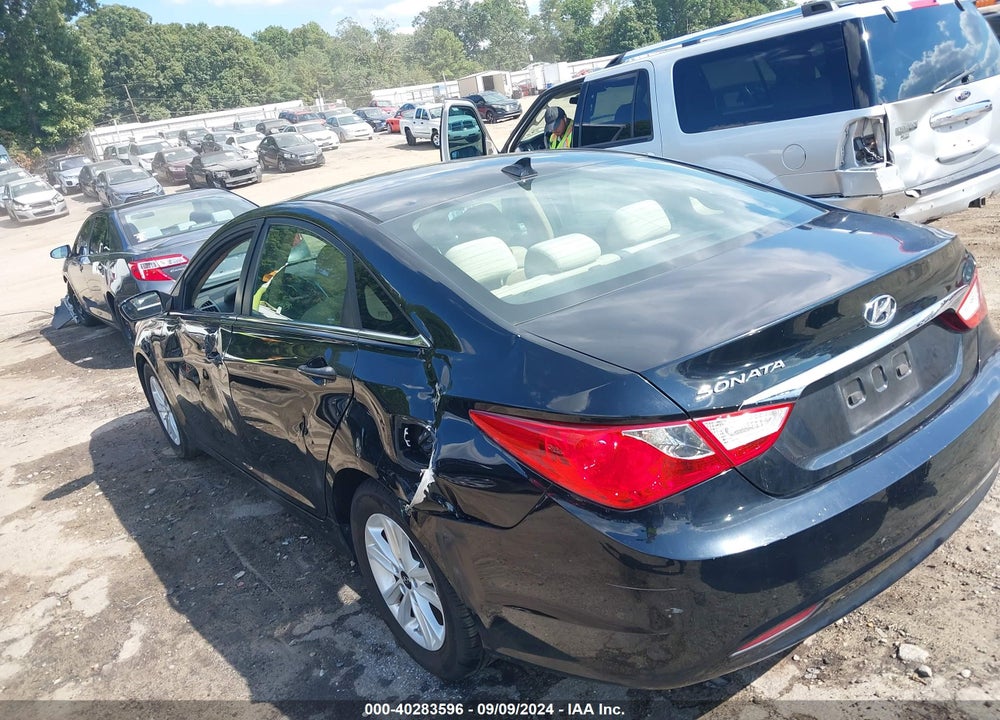 2013 HYUNDAI SONATA GLS VIN: 5NPEB4AC4DH703321