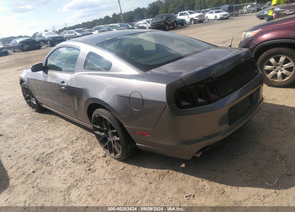 2014 FORD MUSTANG V6 VIN: 1ZVBP8AM0E5330040