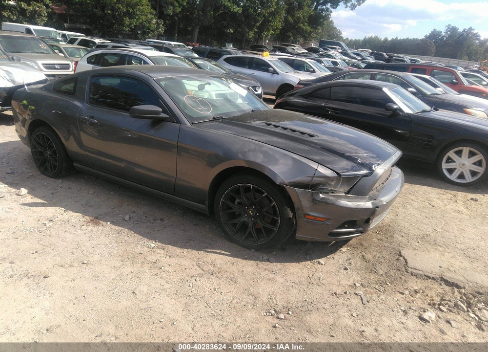 2014 FORD MUSTANG V6 VIN: 1ZVBP8AM0E5330040