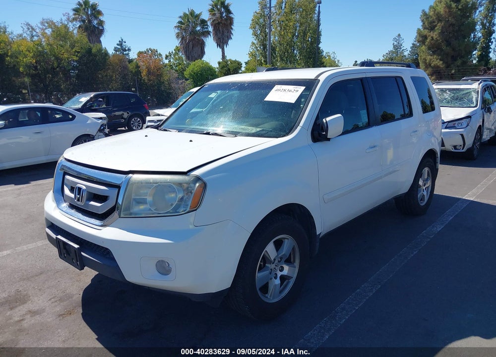 2011 HONDA PILOT VIN: 5FNYF3H44BB033730