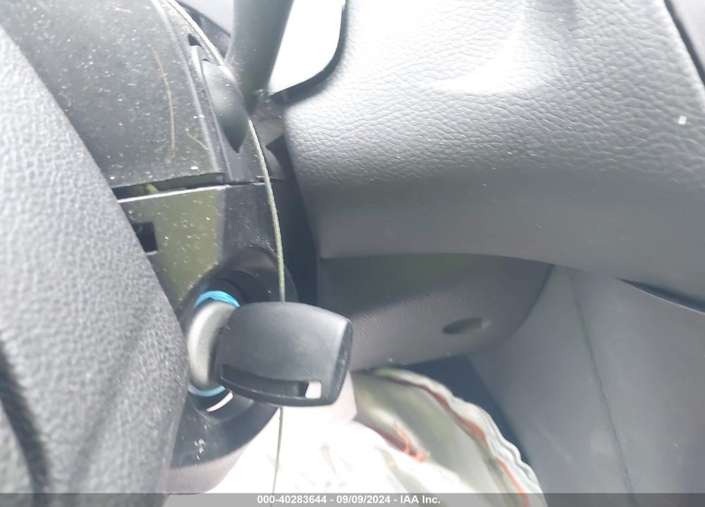 2017 FORD FOCUS SE VIN: 1FADP3F23HL294484