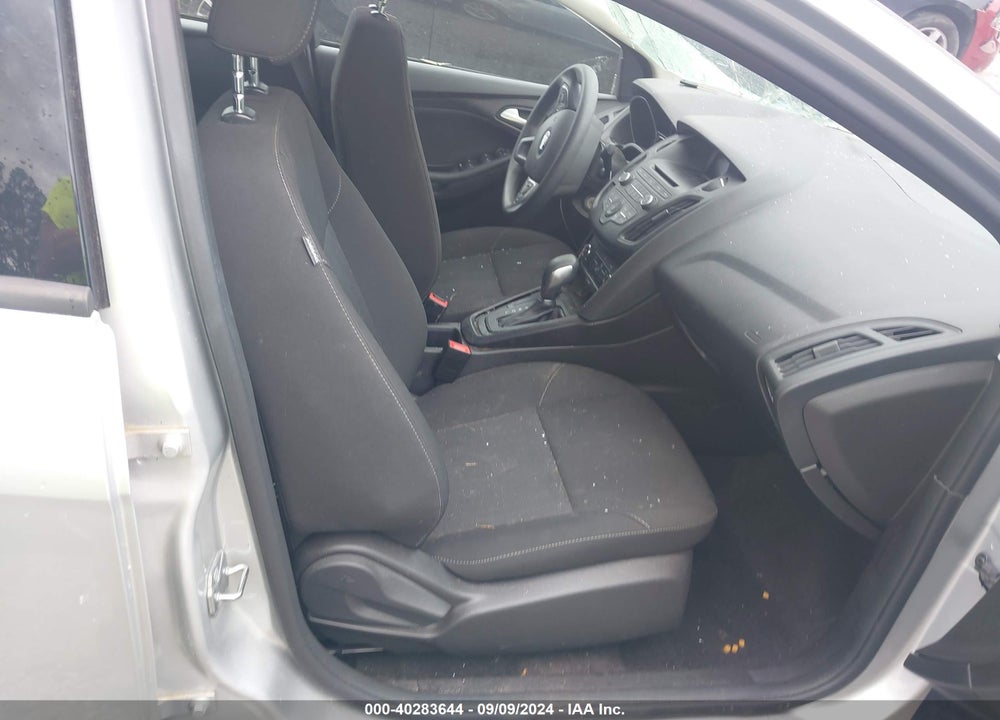 2017 FORD FOCUS SE VIN: 1FADP3F23HL294484