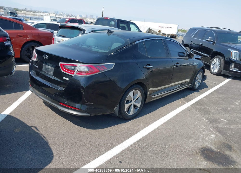 2015 KIA OPTIMA HYBRID VIN: KNAGM4AD5F5083879