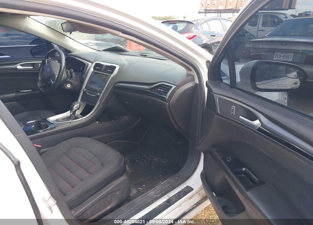 2014 FORD FUSION SE VIN: 1FA6P0H71E5366640