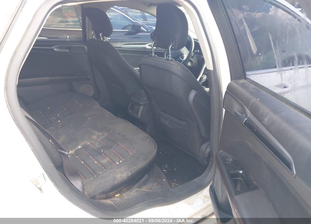 2014 FORD FUSION SE VIN: 1FA6P0H71E5366640
