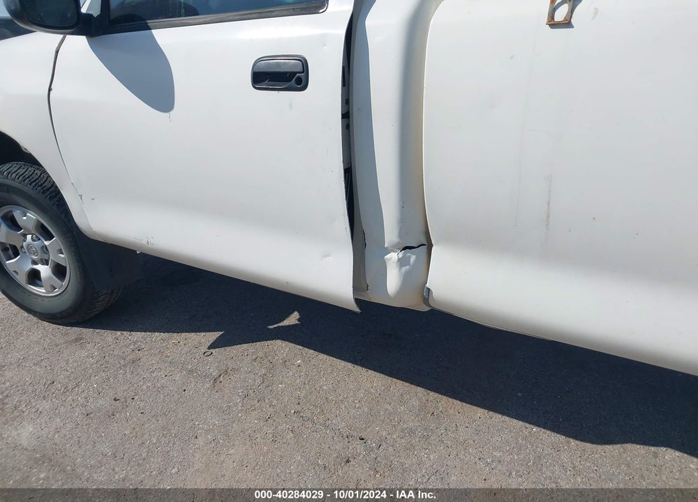 2004 TOYOTA TUNDRA VIN: 5TBJN32124S441704
