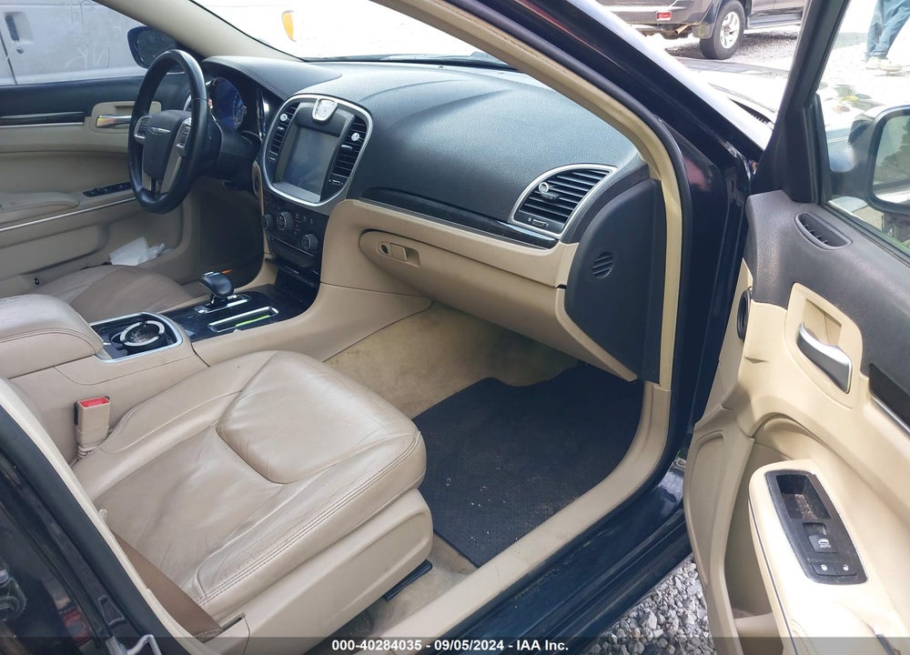 2014 CHRYSLER 300 VIN: 2C3CCAAG4EH128061