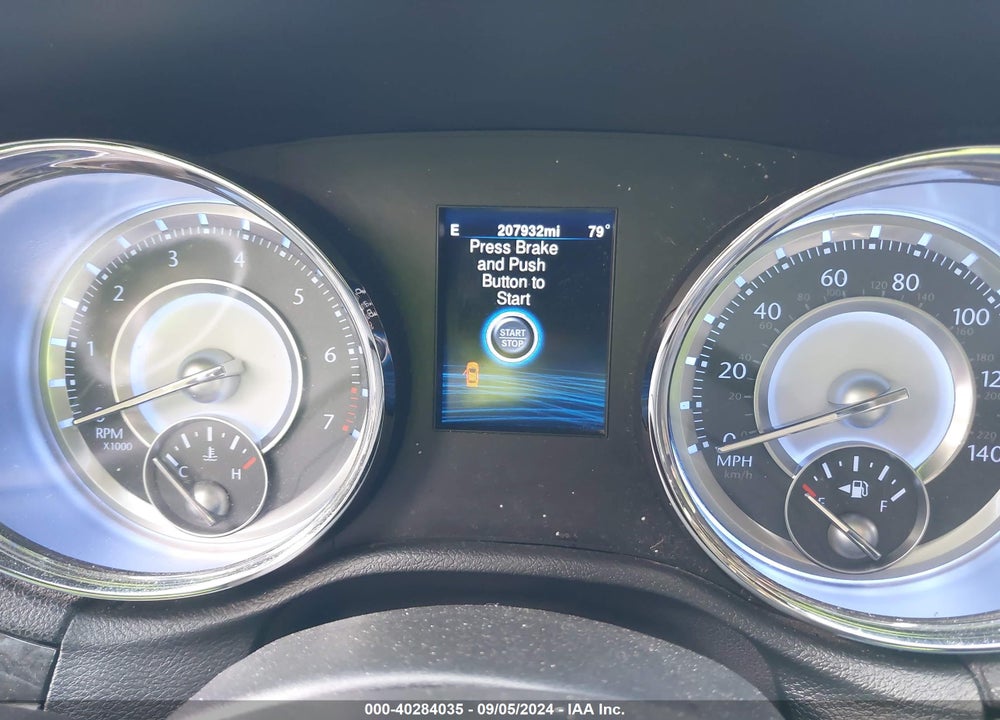 2014 CHRYSLER 300 VIN: 2C3CCAAG4EH128061