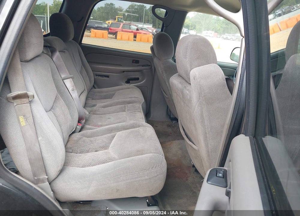 2004 CHEVROLET TAHOE LS VIN: 1GNEC13Z24R121375