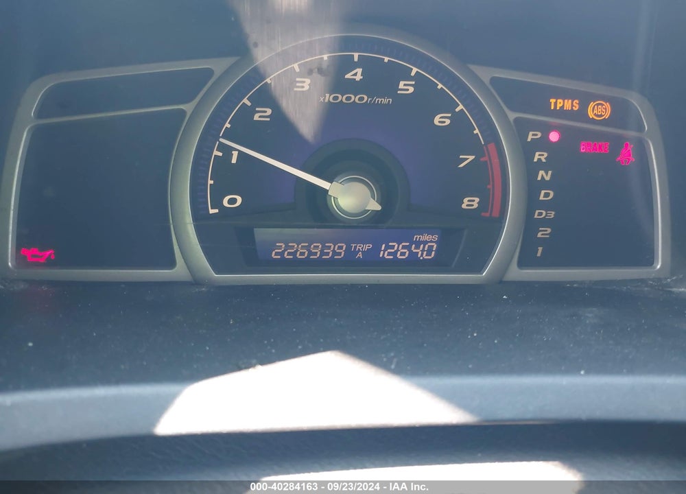 2010 HONDA CIVIC LX VIN: 2HGFA1F52AH545664