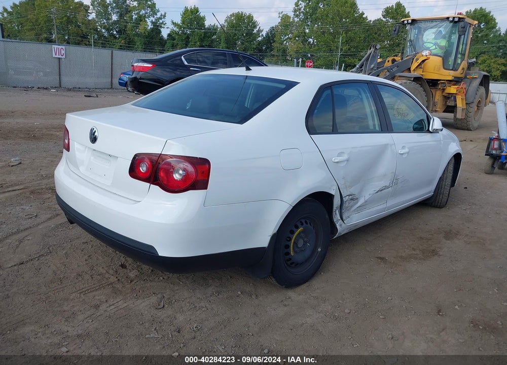 2010 VOLKSWAGEN JETTA LIMITED EDITION VIN: 3VWAZ7AJ1AM103921