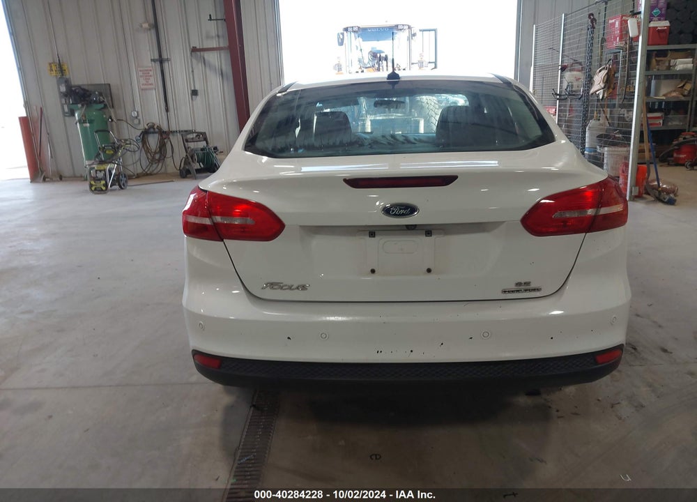 2015 FORD FOCUS SE VIN: 1FADP3F22FL306167