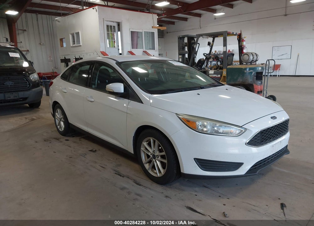 2015 FORD FOCUS SE VIN: 1FADP3F22FL306167
