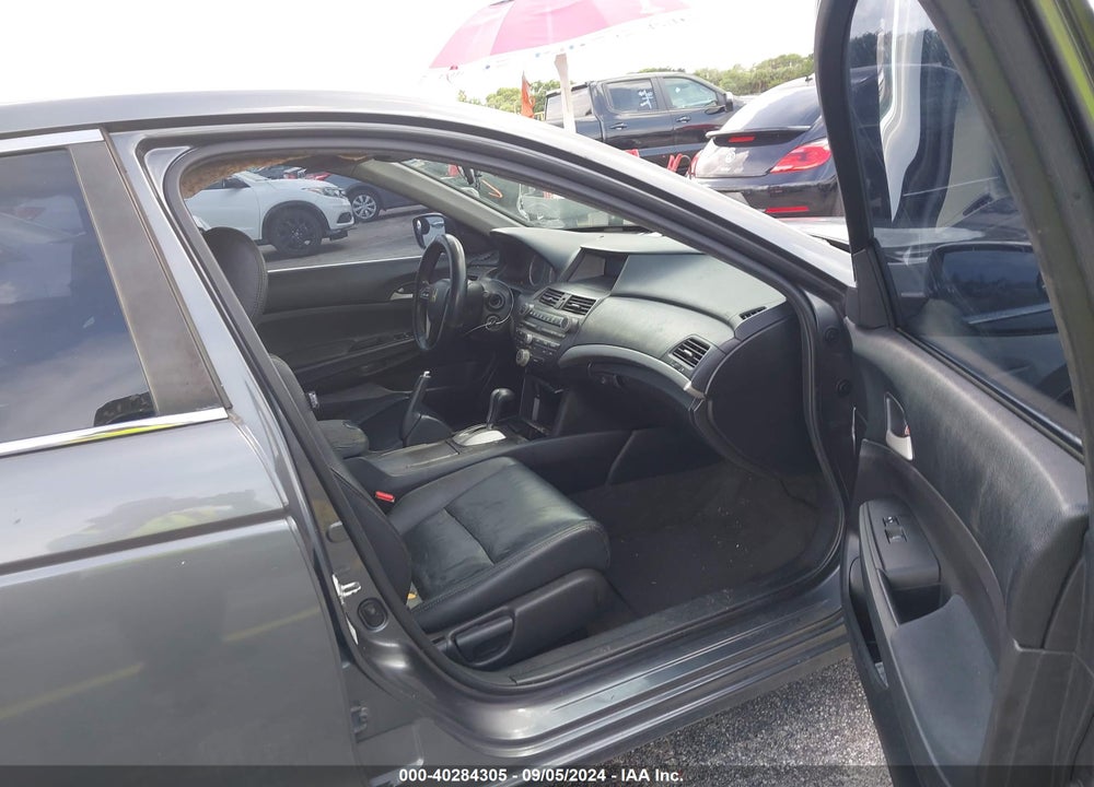 2011 HONDA ACCORD 2.4 SE VIN: 1HGCP2F62BA151324