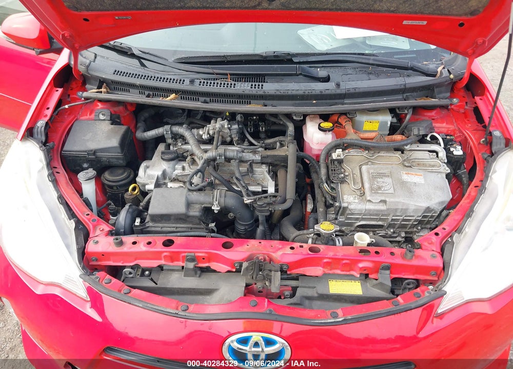 2013 TOYOTA PRIUS C THREE VIN: JTDKDTB38D1549595