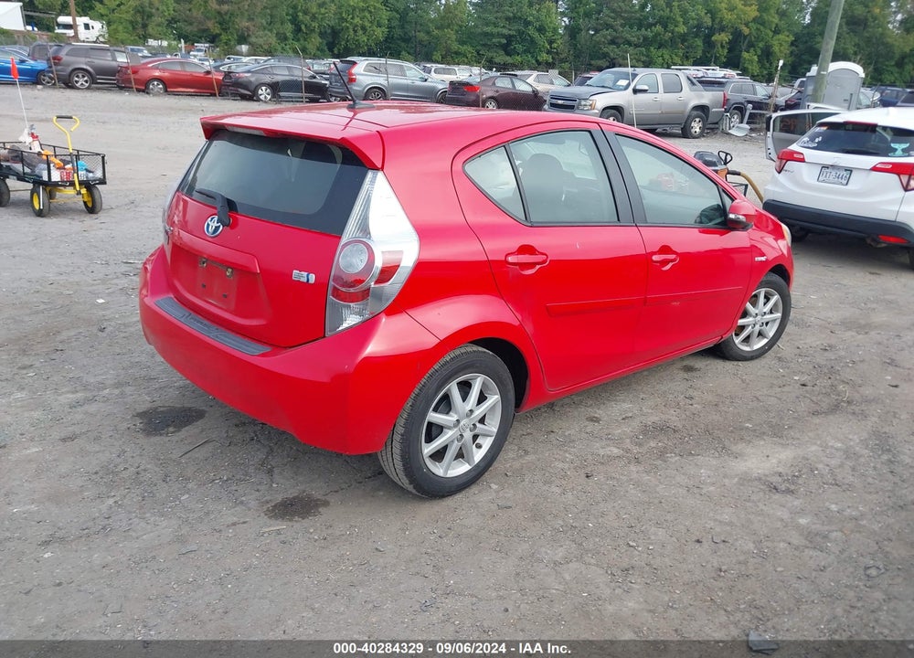 2013 TOYOTA PRIUS C THREE VIN: JTDKDTB38D1549595