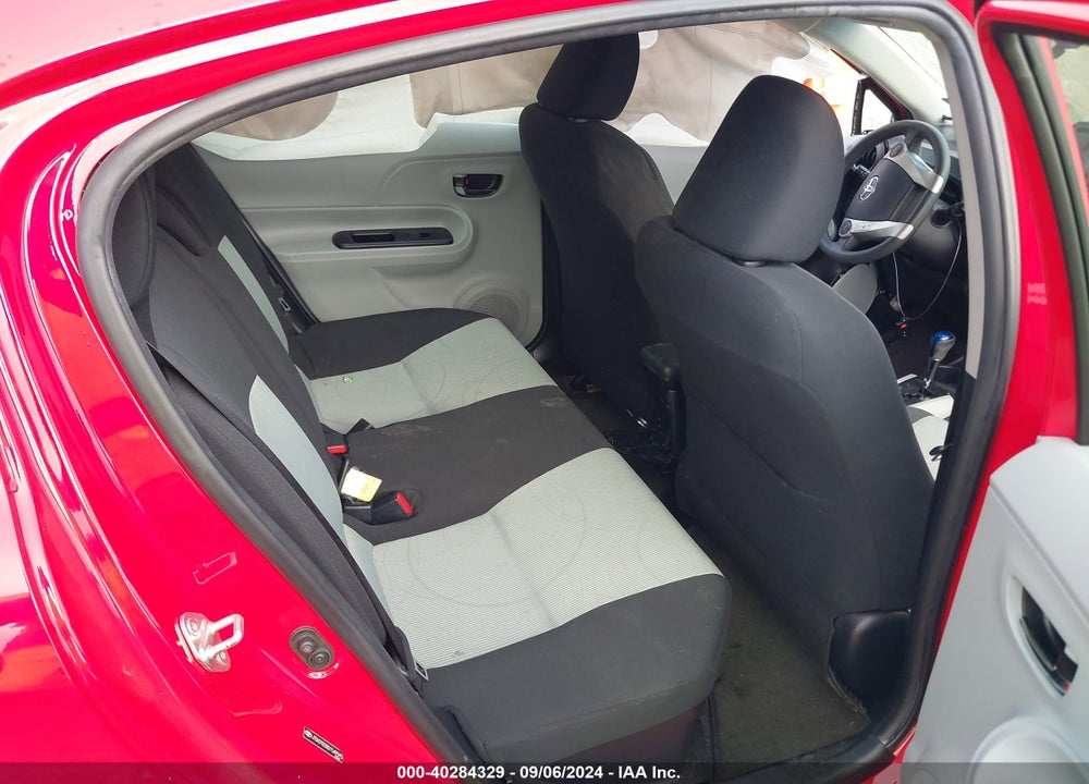2013 TOYOTA PRIUS C THREE VIN: JTDKDTB38D1549595