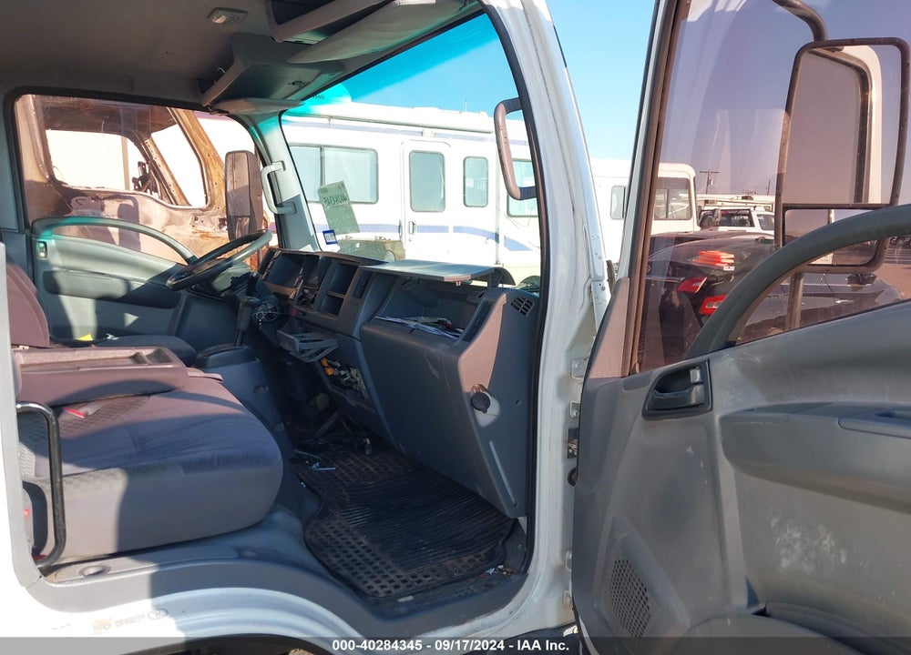 2011 ISUZU NPR DSL REG AT ECO-MAX VIN: JALB4W178B7402109