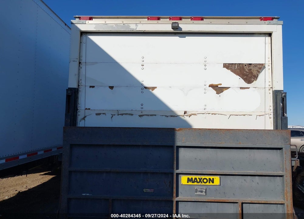 2011 ISUZU NPR DSL REG AT ECO-MAX VIN: JALB4W178B7402109