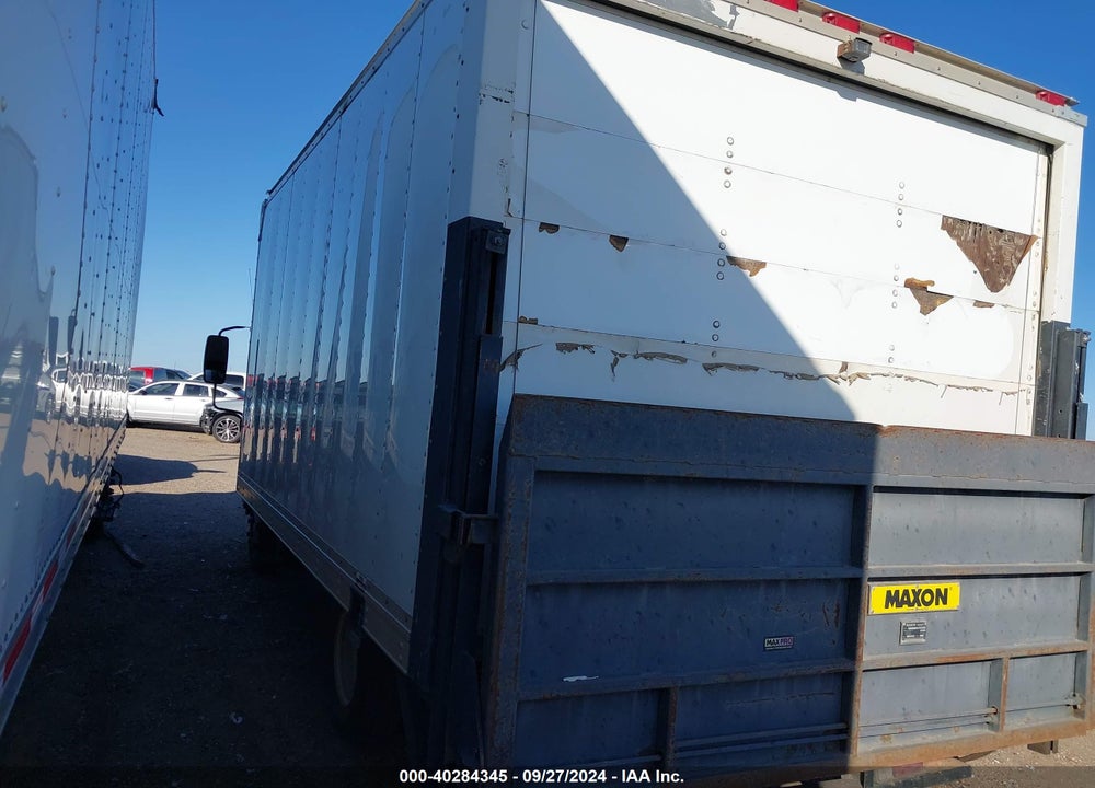2011 ISUZU NPR DSL REG AT ECO-MAX VIN: JALB4W178B7402109