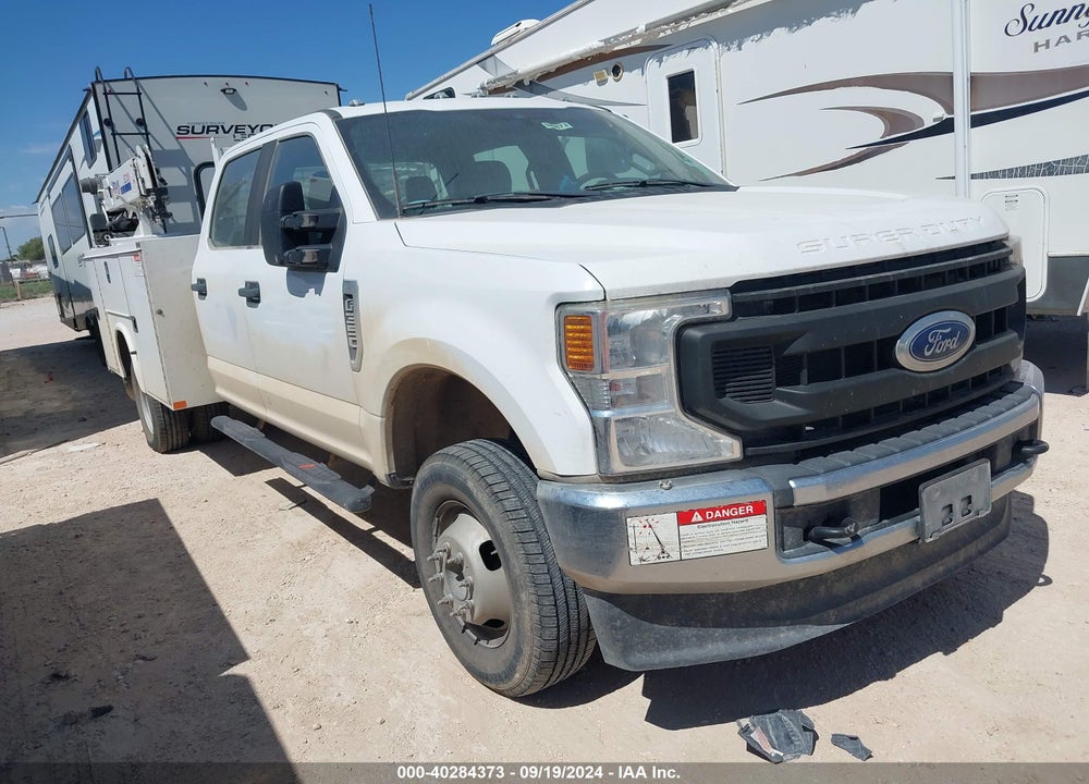 2021 FORD F-350 CHASSIS XL VIN: 1FD8W3H63MED45846