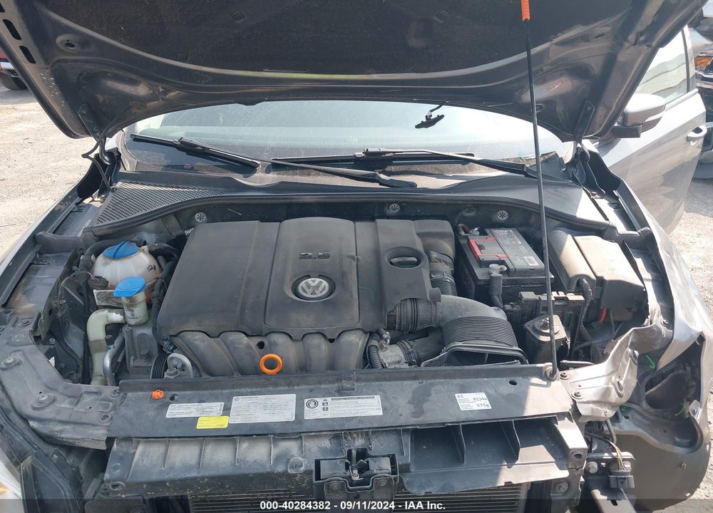 2013 VOLKSWAGEN PASSAT 2.5L S VIN: 1VWAP7A37DC004825