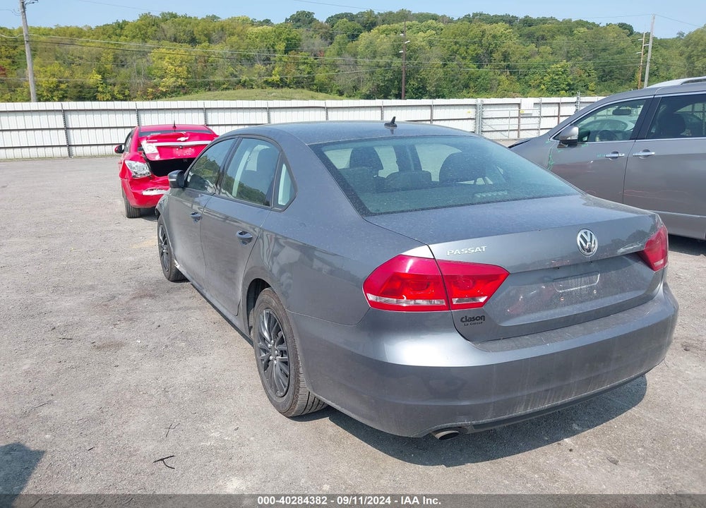 2013 VOLKSWAGEN PASSAT 2.5L S VIN: 1VWAP7A37DC004825