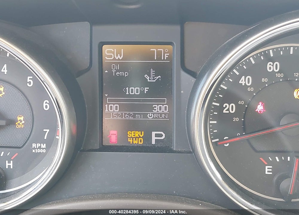 2013 JEEP GRAND CHEROKEE OVERLAND VIN: 1C4RJFCT5DC524682