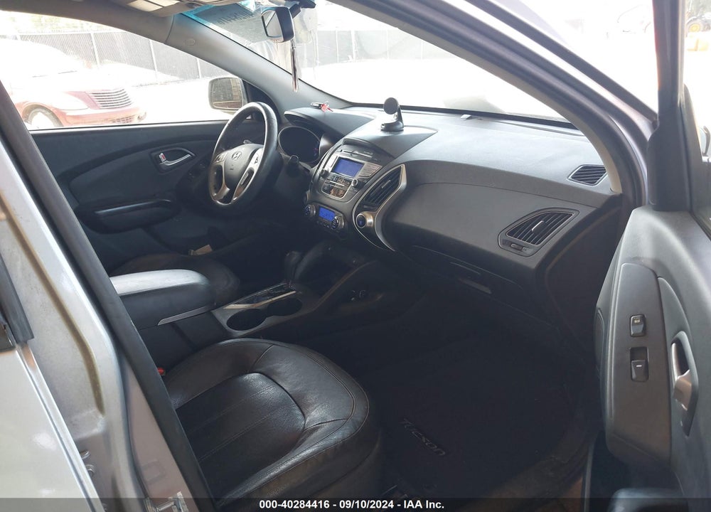 2013 HYUNDAI TUCSON LIMITED VIN: KM8JU3AC0DU670628