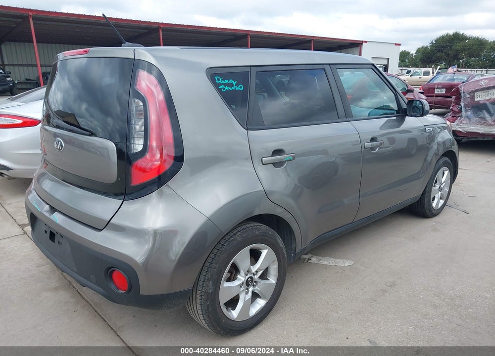 2018 KIA SOUL VIN: KNDJN2A28J7535734