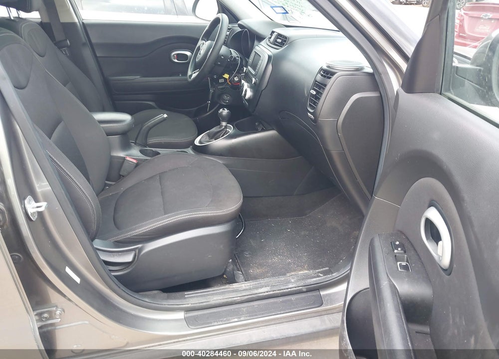 2018 KIA SOUL VIN: KNDJN2A28J7535734