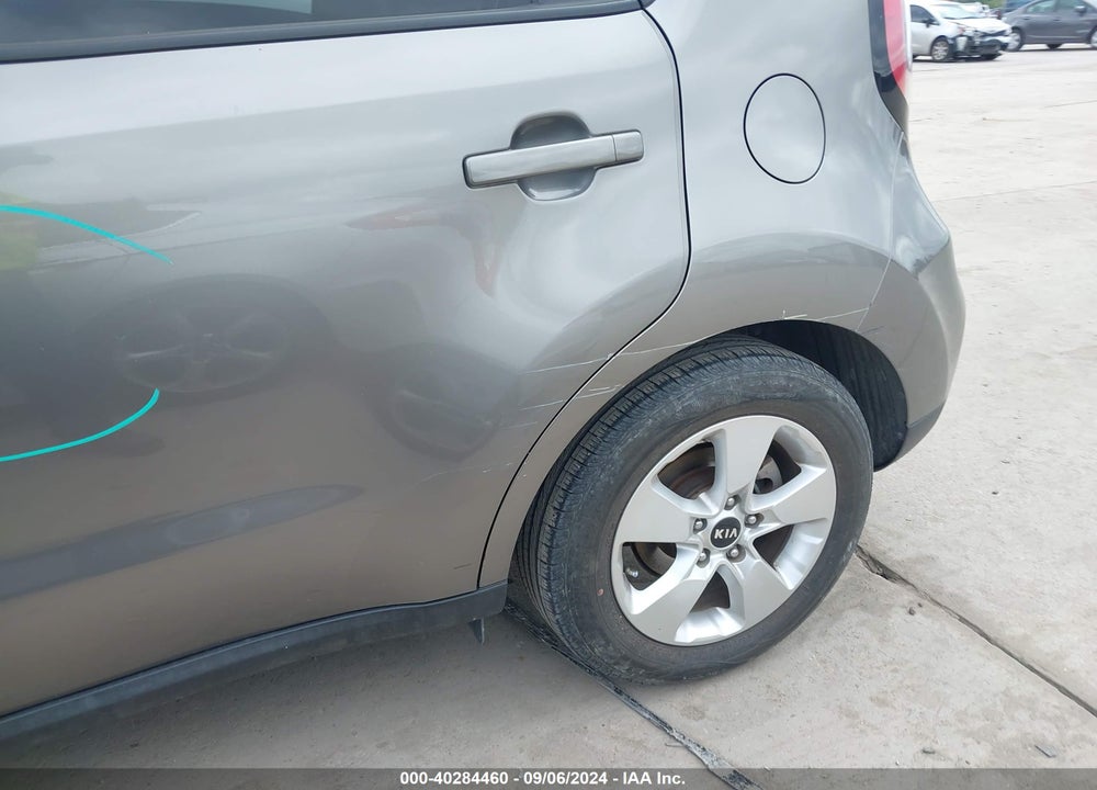 2018 KIA SOUL VIN: KNDJN2A28J7535734