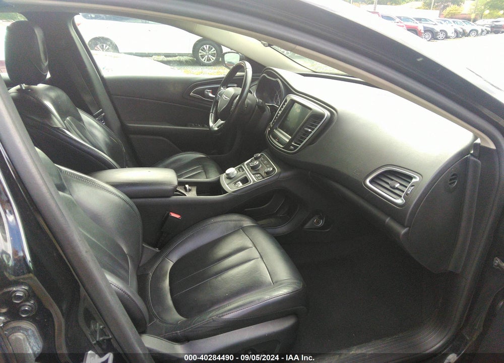 2016 CHRYSLER 200 VIN: 1C3CCCAB5GN178445