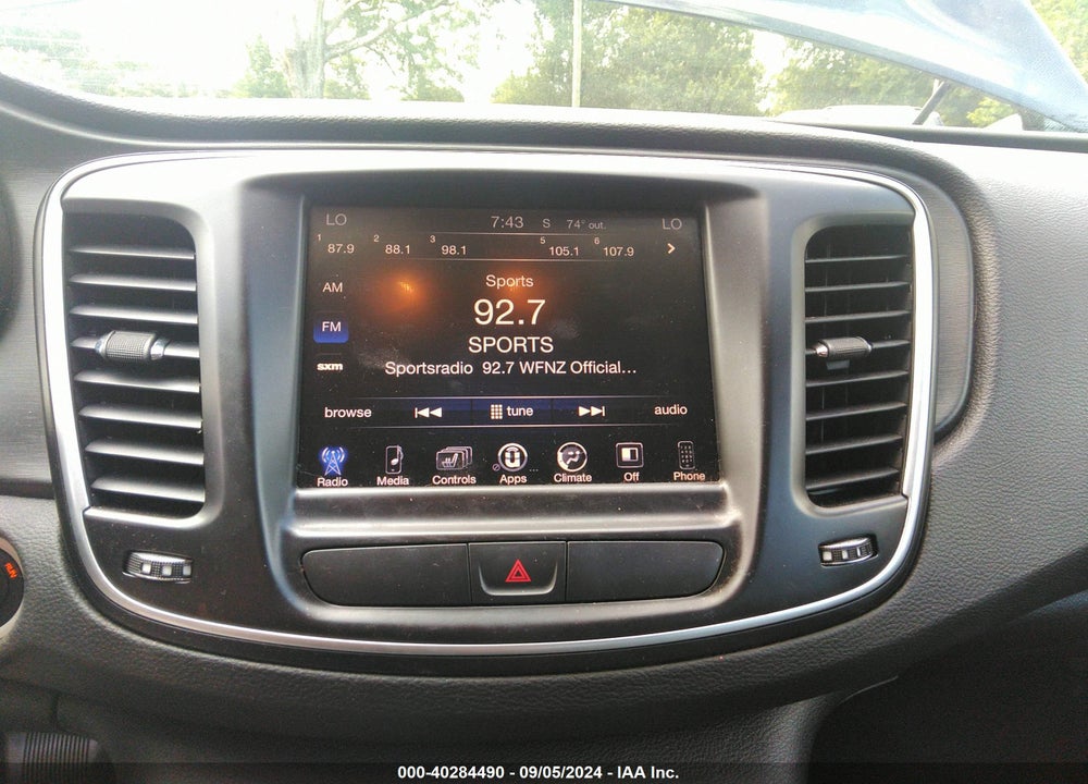 2016 CHRYSLER 200 VIN: 1C3CCCAB5GN178445